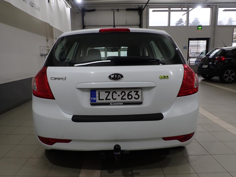 KIA cee'd 2010