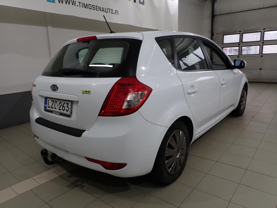 KIA cee'd 2010