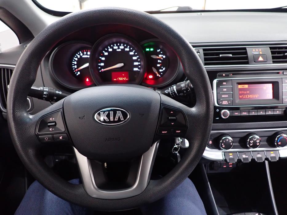 KIA RIO 2015