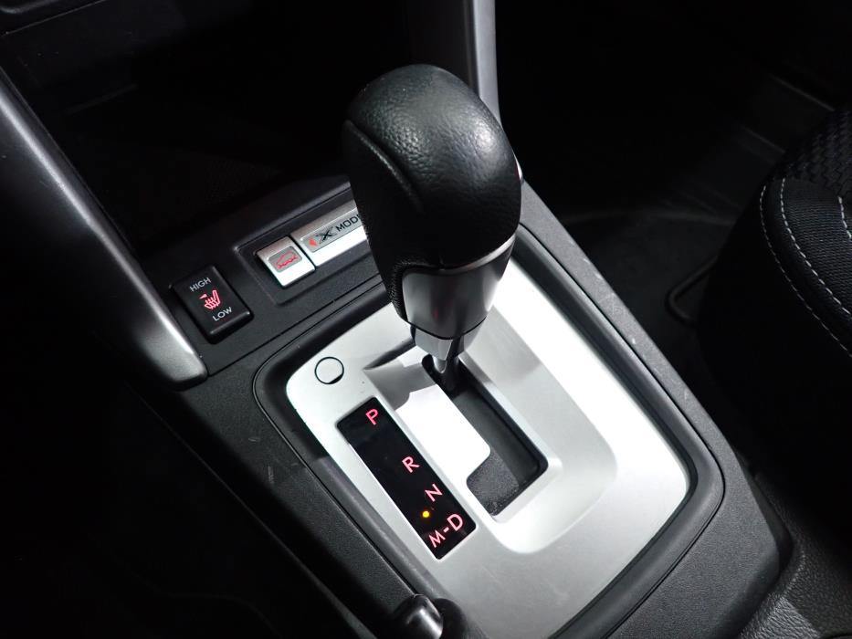 SUBARU FORESTER 2013