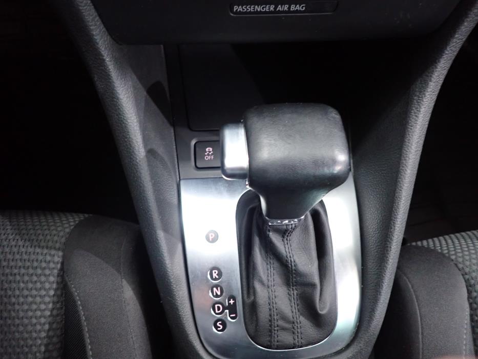 VOLKSWAGEN GOLF 2011