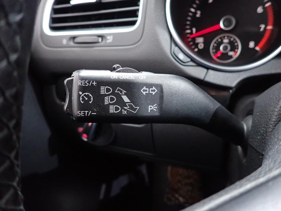 VOLKSWAGEN GOLF 2011