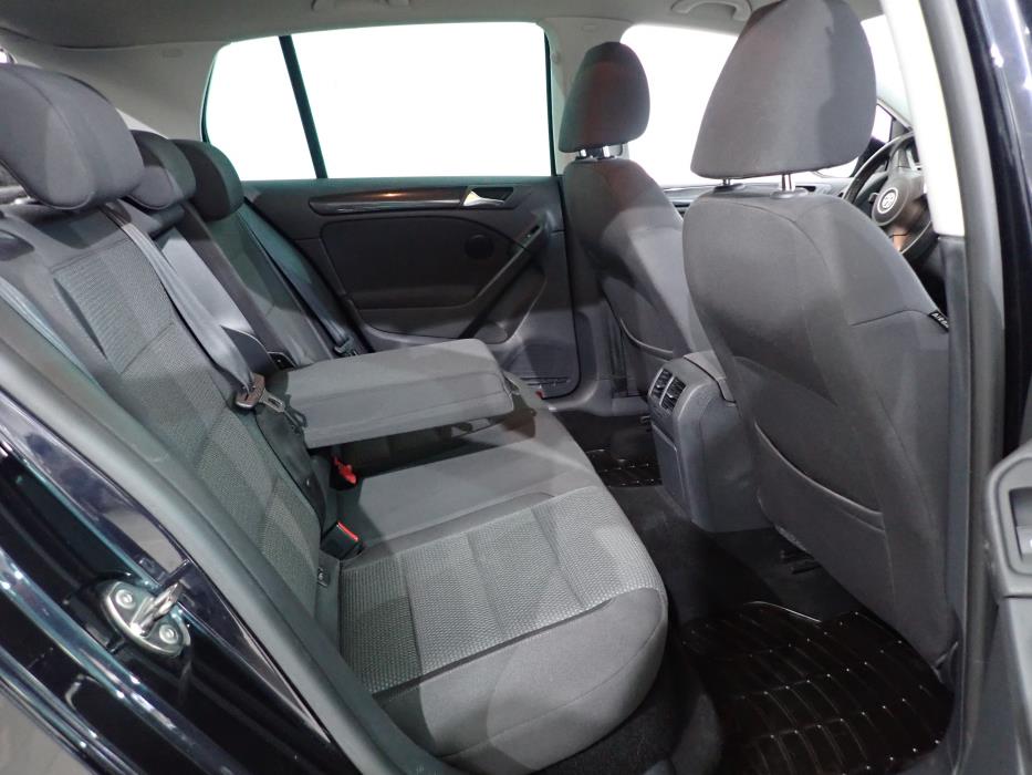 VOLKSWAGEN GOLF 2011