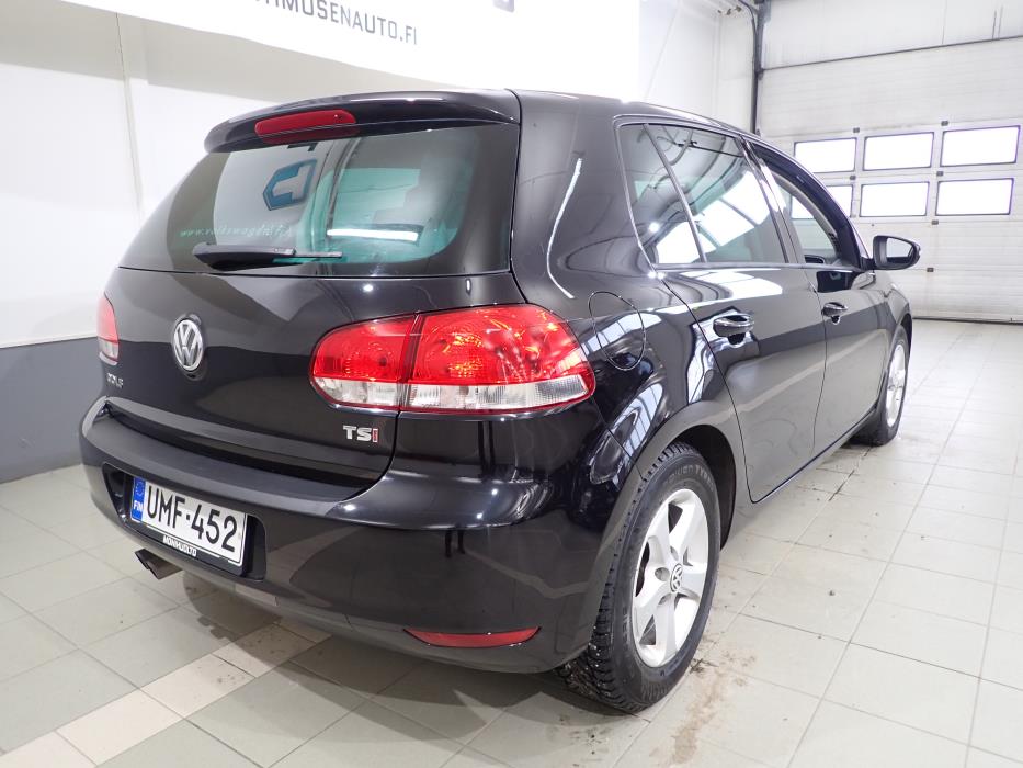 VOLKSWAGEN GOLF 2011