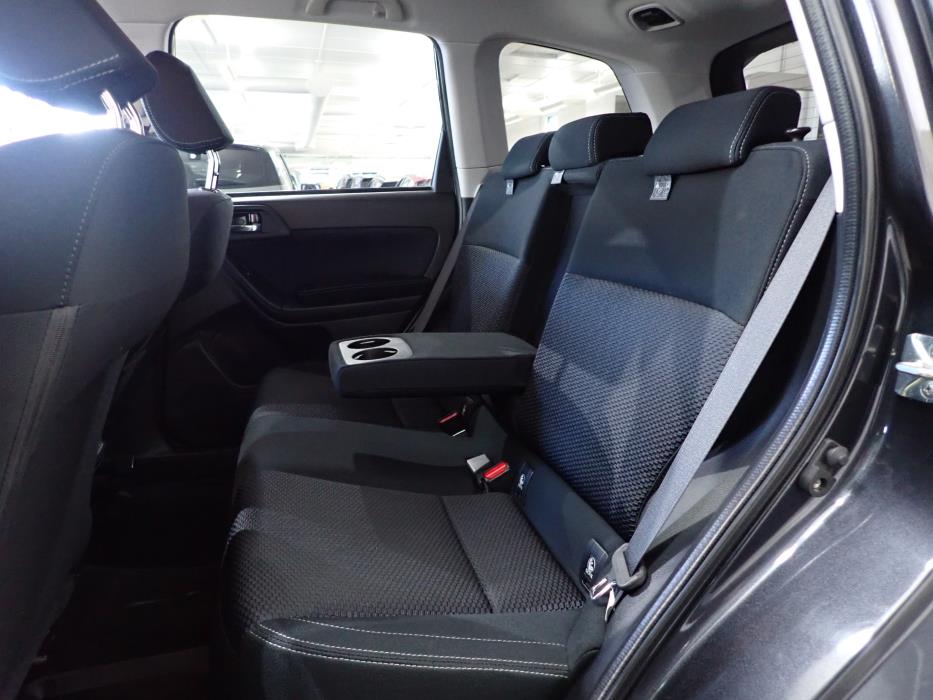 SUBARU FORESTER 2016