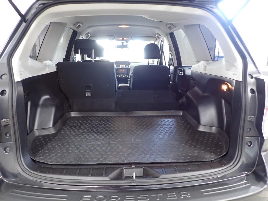 SUBARU FORESTER 2016