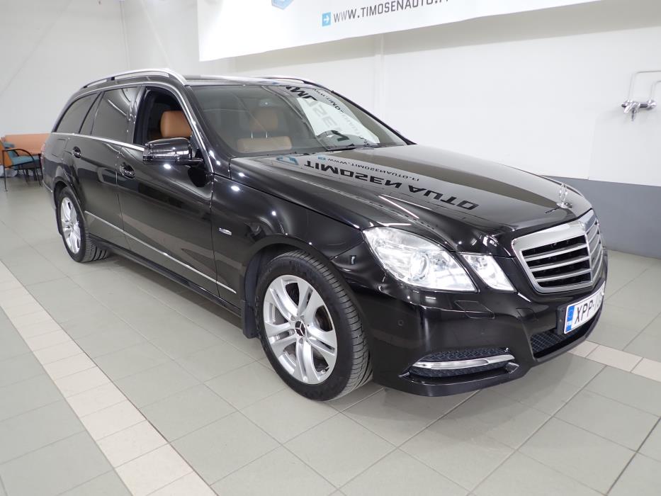 MERCEDES-BENZ E 2011