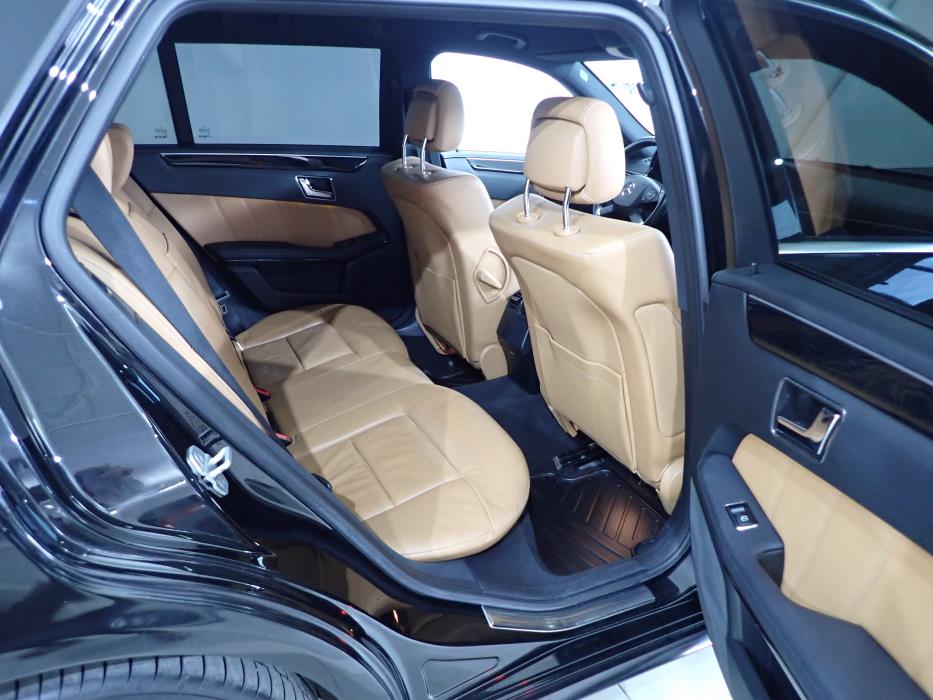 MERCEDES-BENZ E 2011