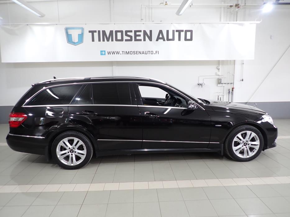 MERCEDES-BENZ E 2011