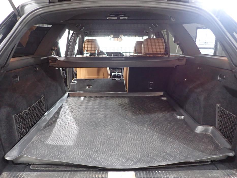MERCEDES-BENZ E 2011