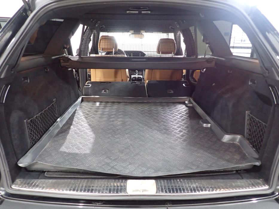 MERCEDES-BENZ E 2011