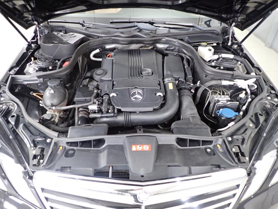 MERCEDES-BENZ E 2011