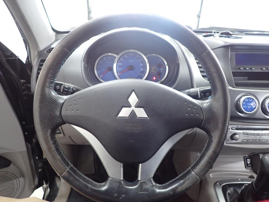 MITSUBISHI L200 2008