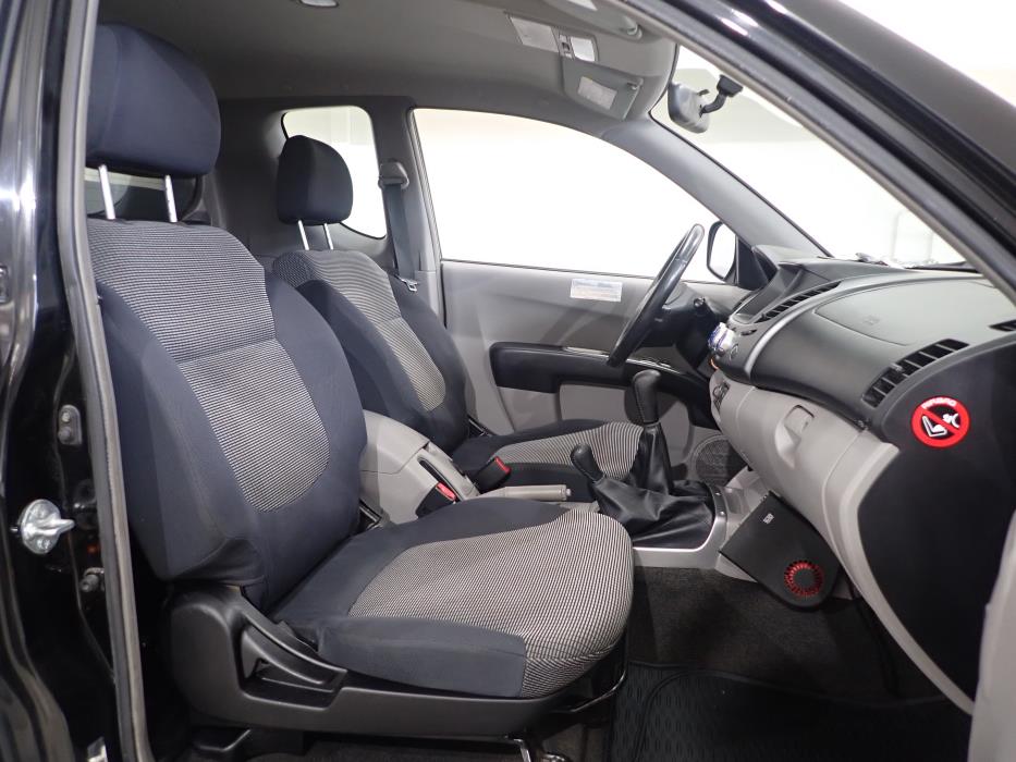 MITSUBISHI L200 2008
