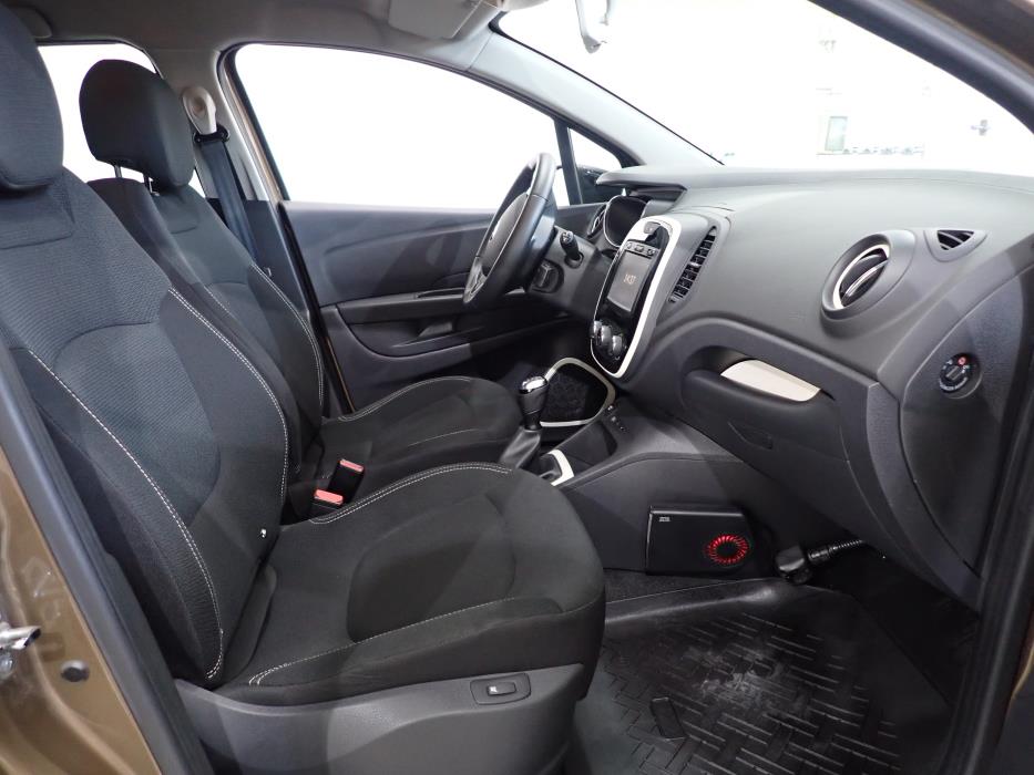 RENAULT Captur 2019