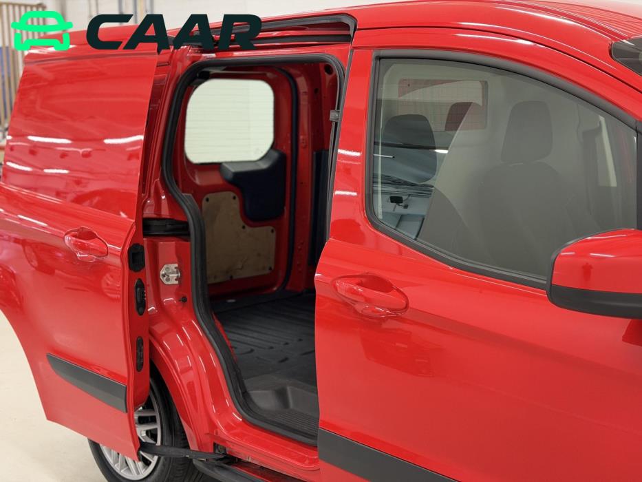 FORD Transit Courier 2015