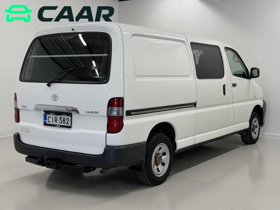 TOYOTA Hiace 2012