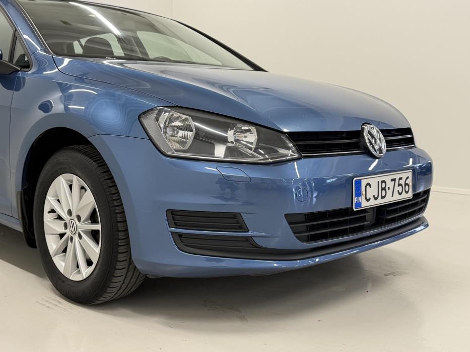 VOLKSWAGEN Golf 2014