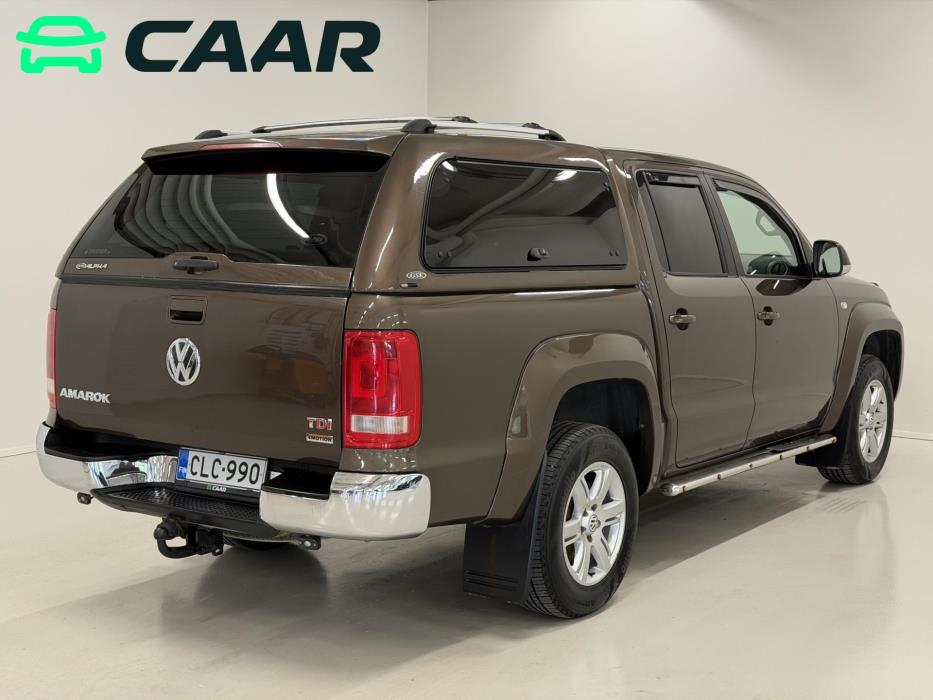 VOLKSWAGEN Amarok 2012