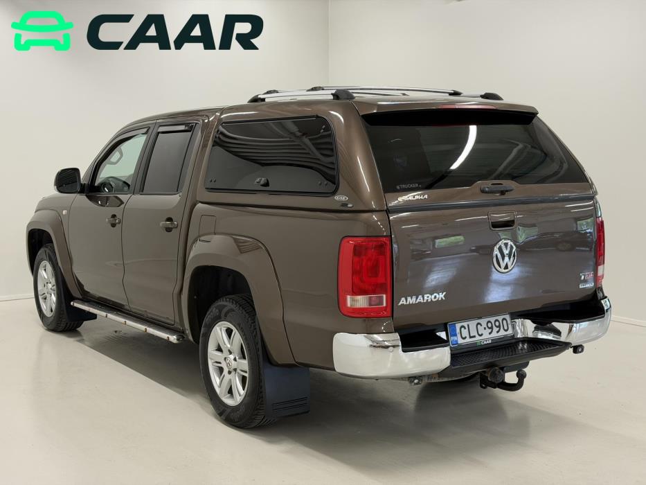 VOLKSWAGEN Amarok 2012