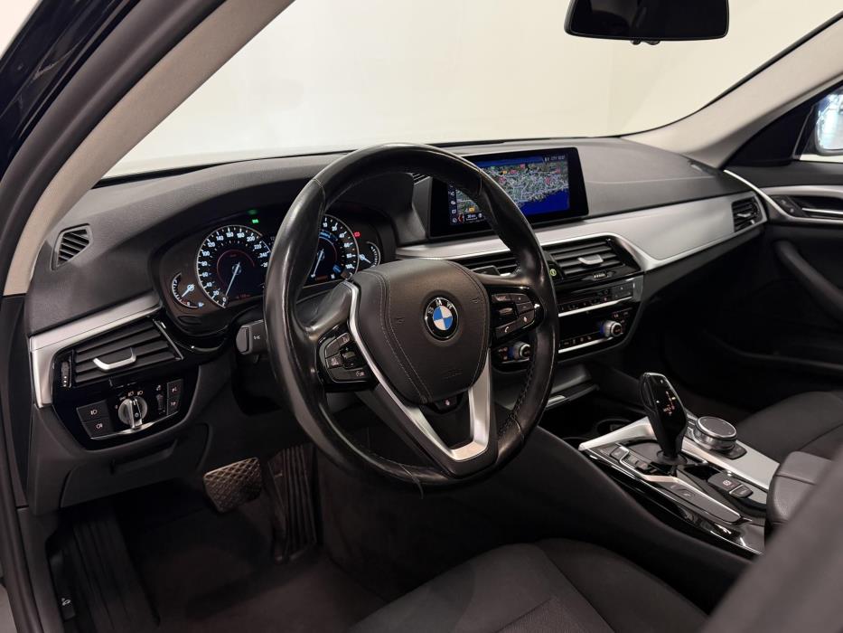 BMW 530 2019