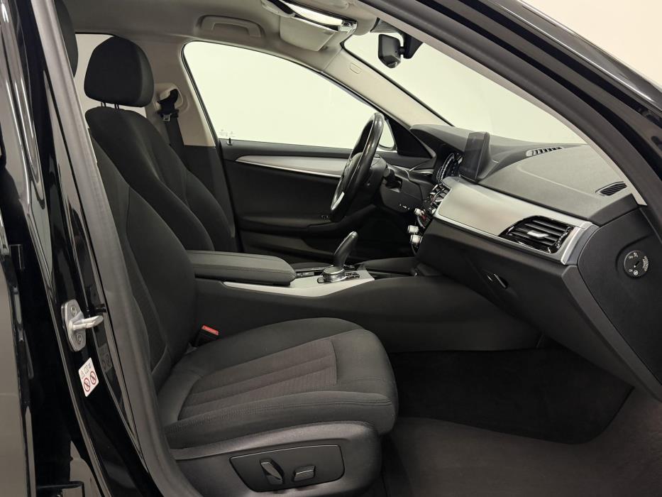 BMW 530 2019