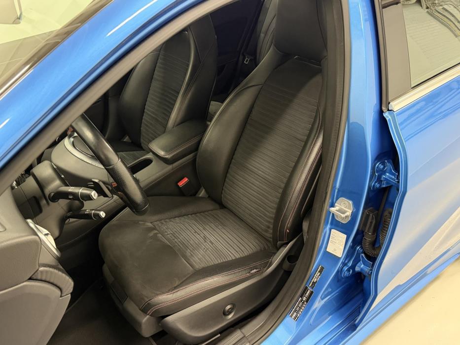 MERCEDES-BENZ A 2013