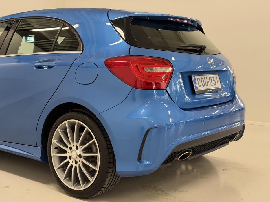 MERCEDES-BENZ A 2013