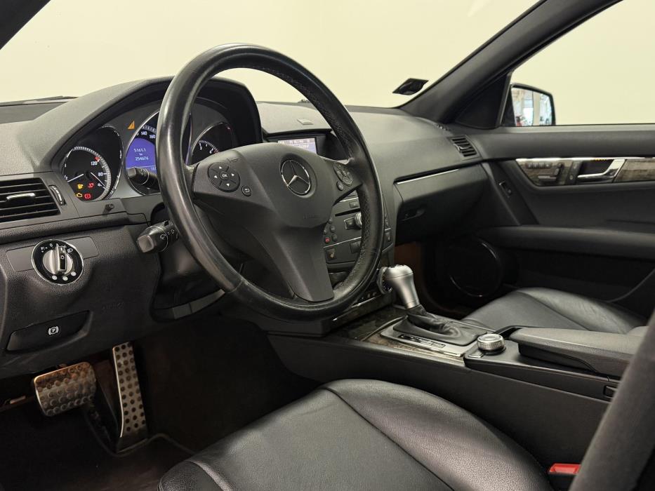 MERCEDES-BENZ C 2009