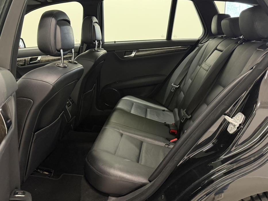 MERCEDES-BENZ C 2009