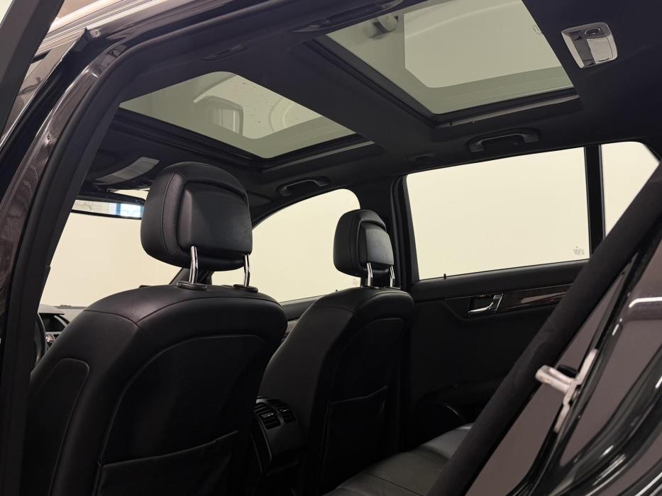 MERCEDES-BENZ C 2009