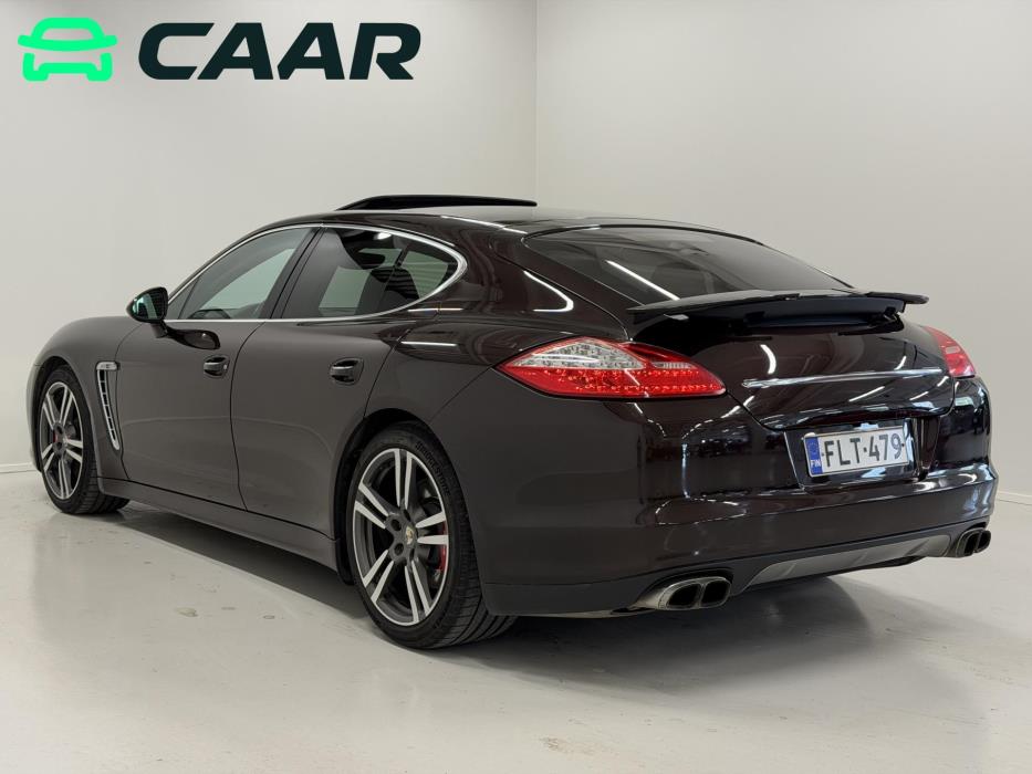 PORSCHE Panamera 2010