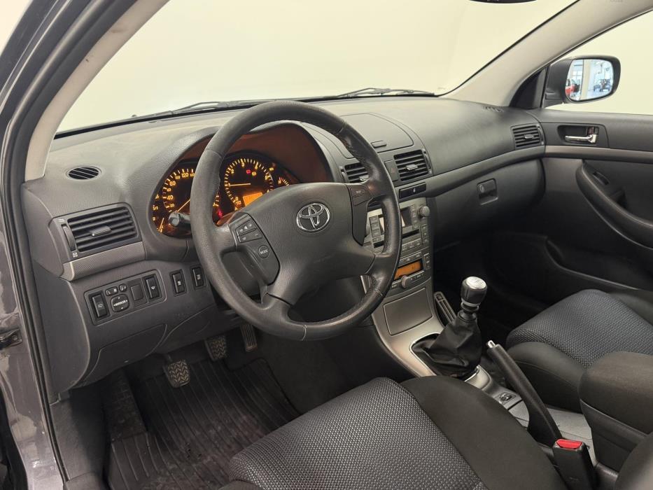 TOYOTA Avensis 2007