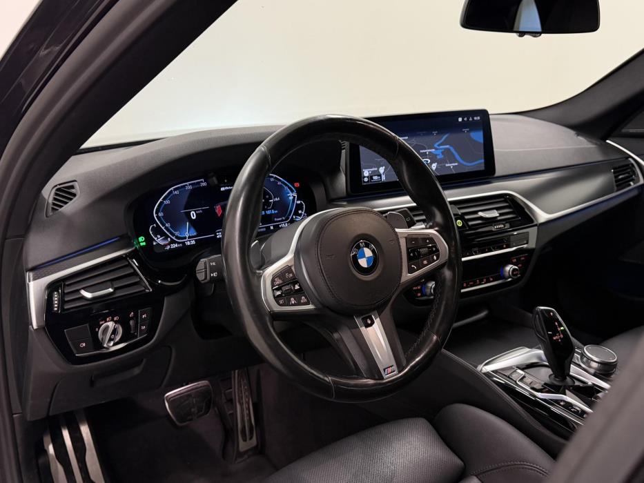 BMW 530 2021