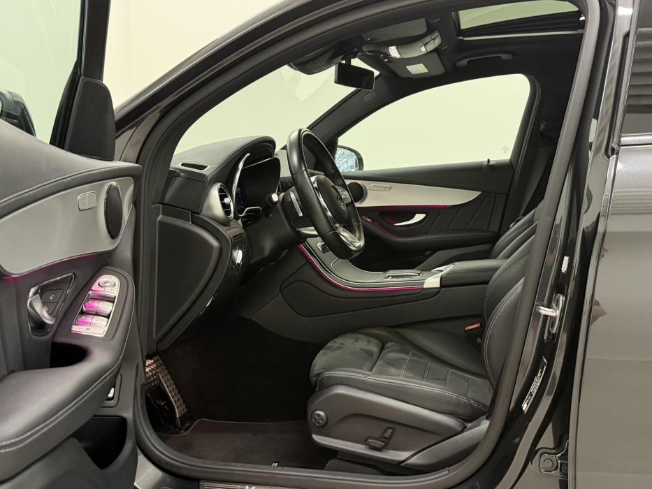 MERCEDES-BENZ GLC 2023