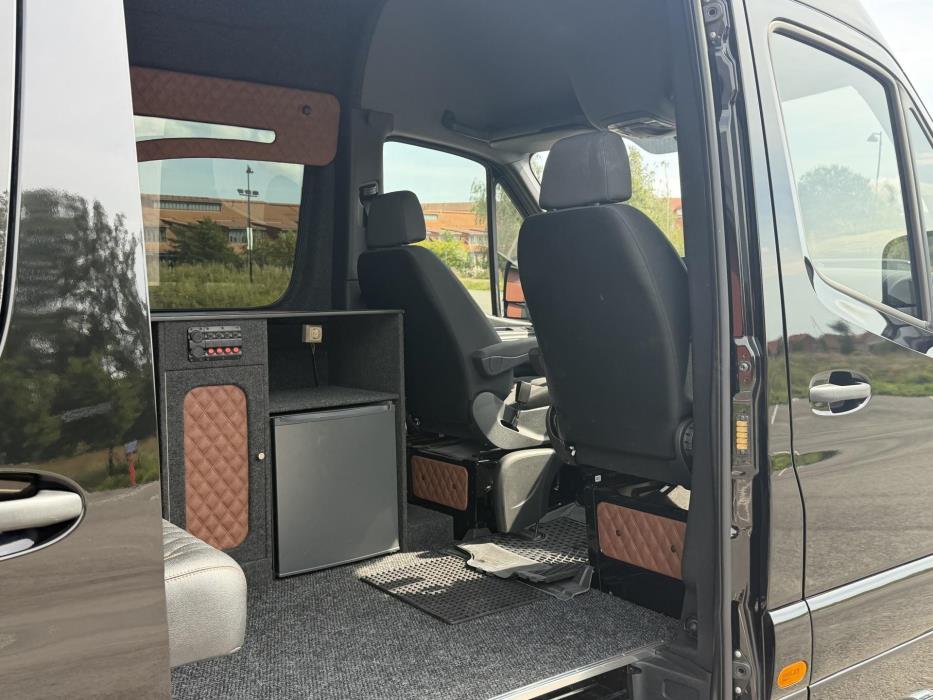 MERCEDES-BENZ Sprinter 2021