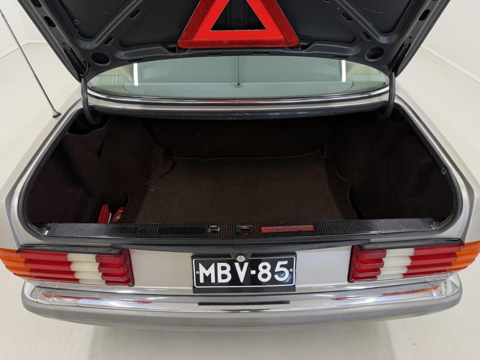 MERCEDES-BENZ S 1988