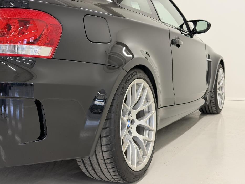 BMW 1M 2011