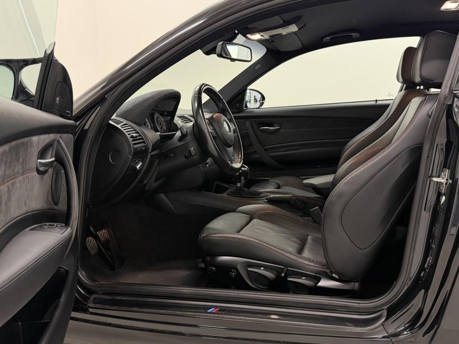 BMW 1M 2011