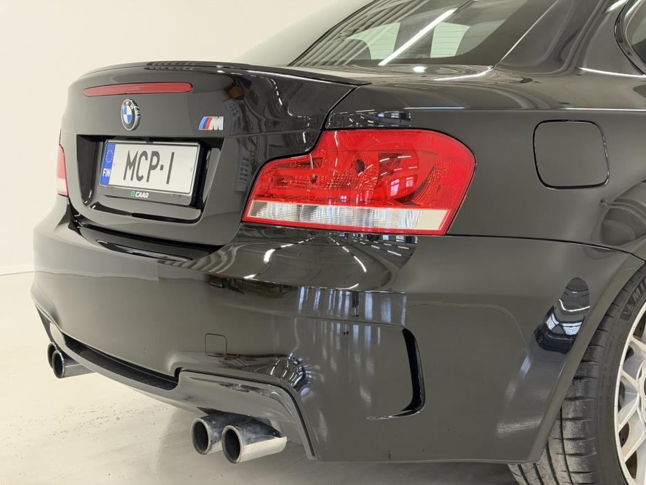 BMW 1M 2011