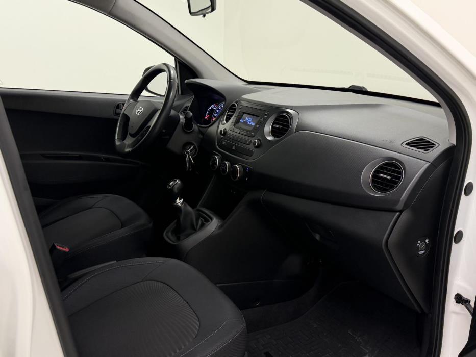 HYUNDAI i10 2018