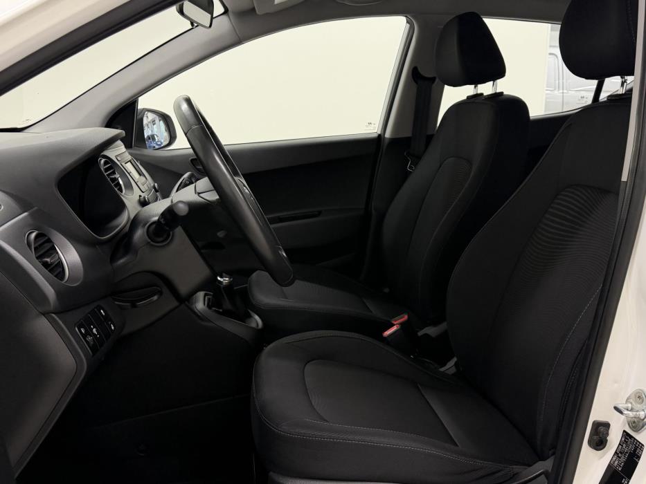 HYUNDAI i10 2018