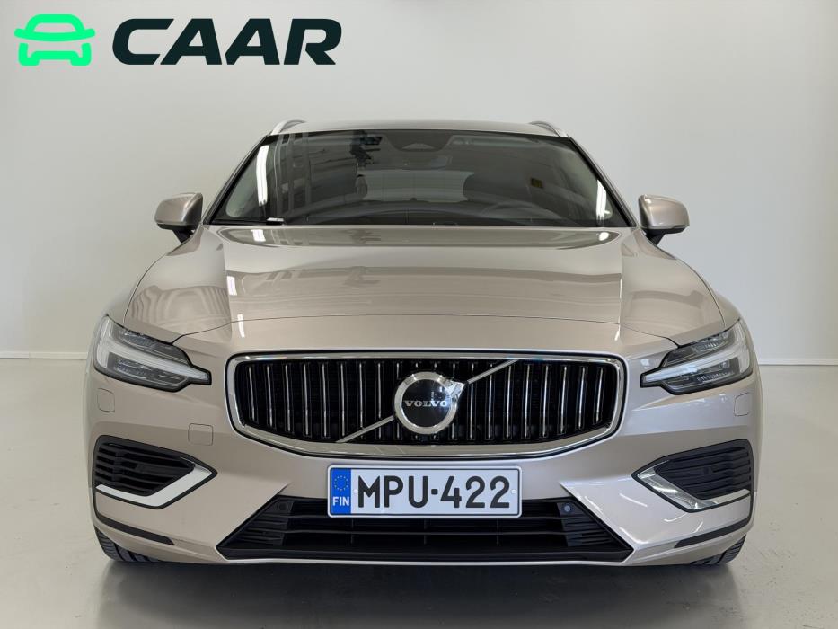 VOLVO V60 2024