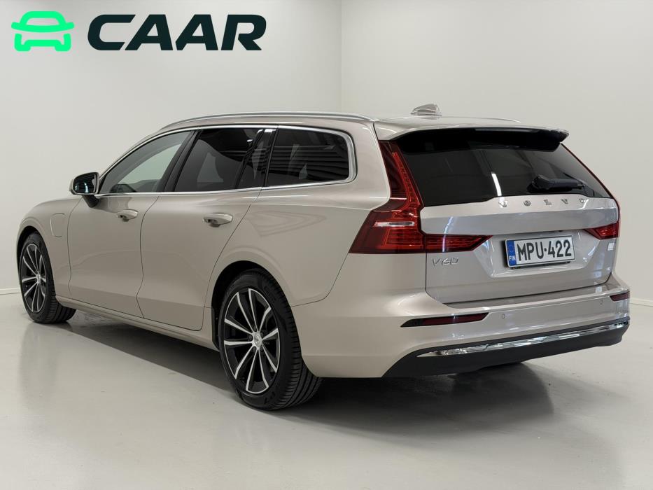 VOLVO V60 2024