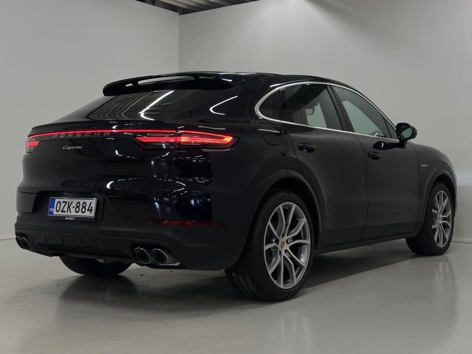 PORSCHE Cayenne 2022