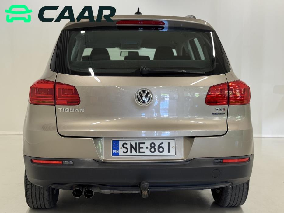 VOLKSWAGEN Tiguan 2012