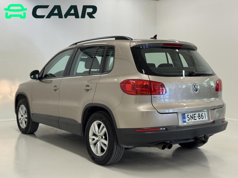 VOLKSWAGEN Tiguan 2012