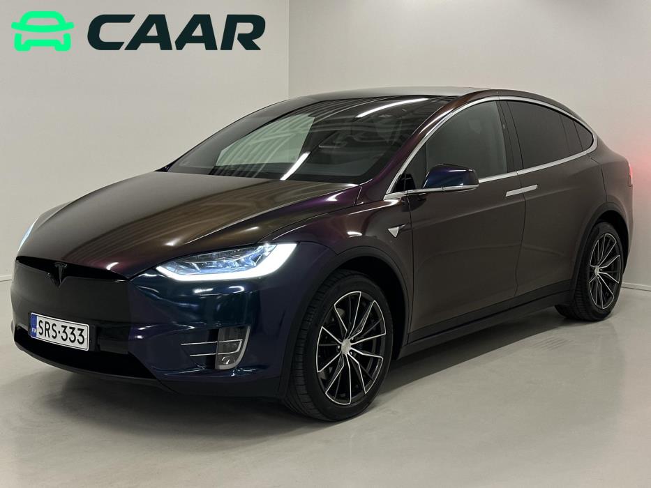 TESLA Model X 2021