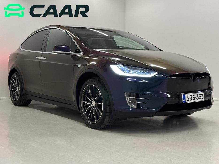 TESLA Model X 2021