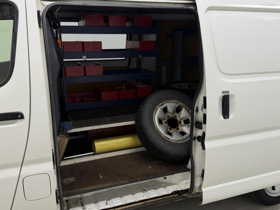 TOYOTA HIACE 2008